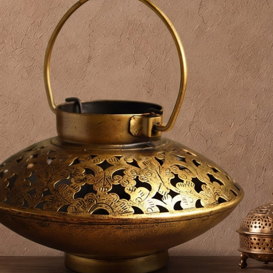 Bindya Prakash Tea-Light holder