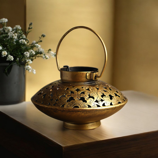 Bindya Prakash Tea-Light holder