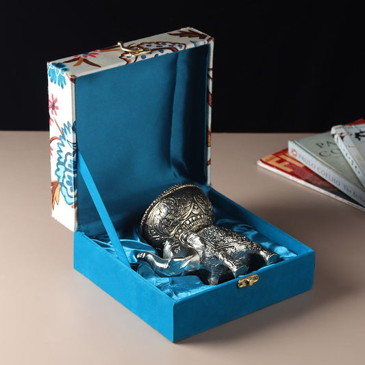 EleGlow Elephant Décor T-Light Holder