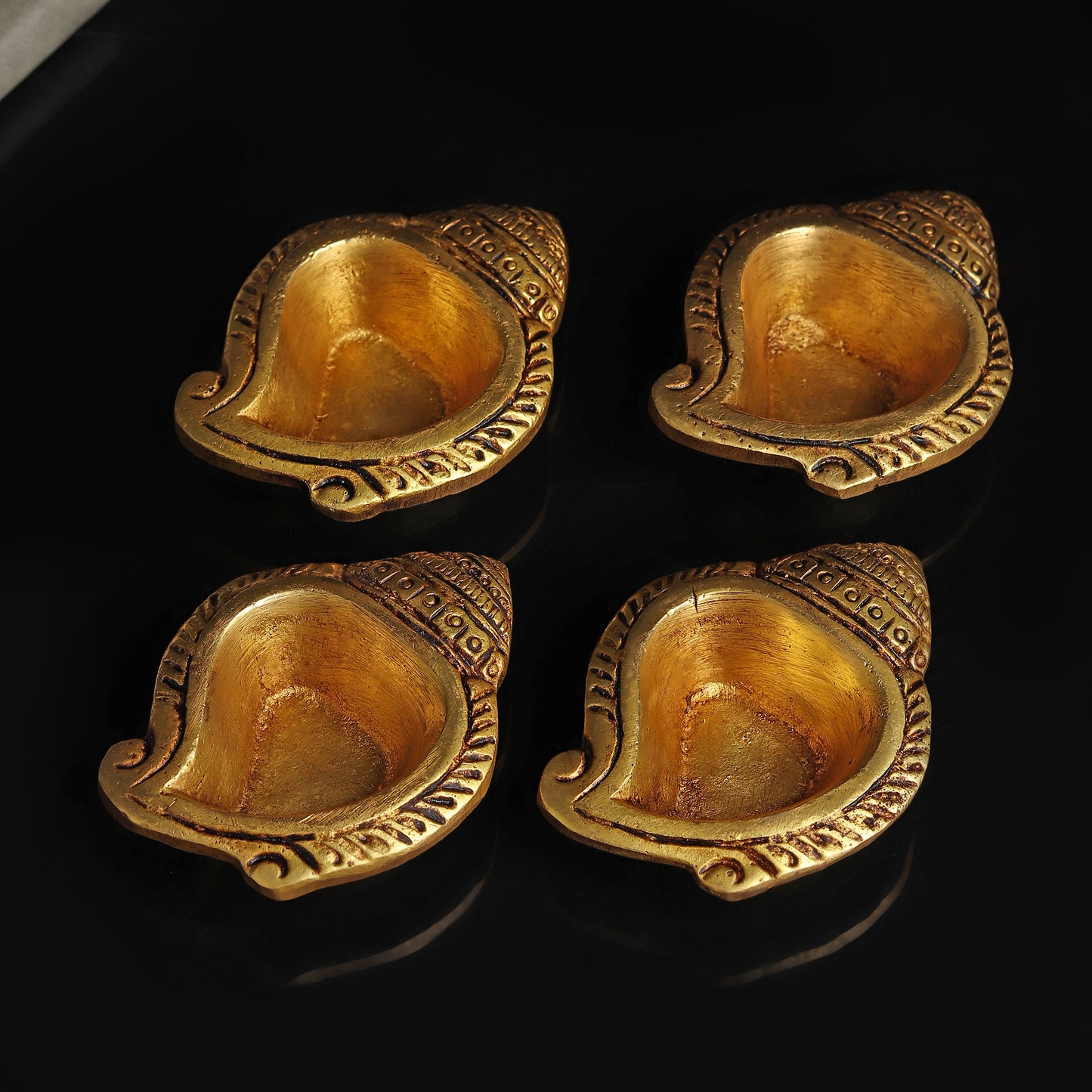 Shankh Jyoti Diyas